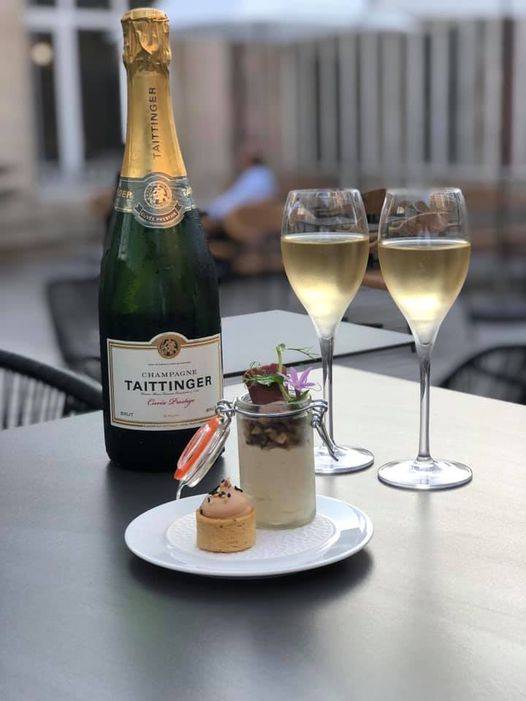 Champagne apéro terrasse hôtel marotte