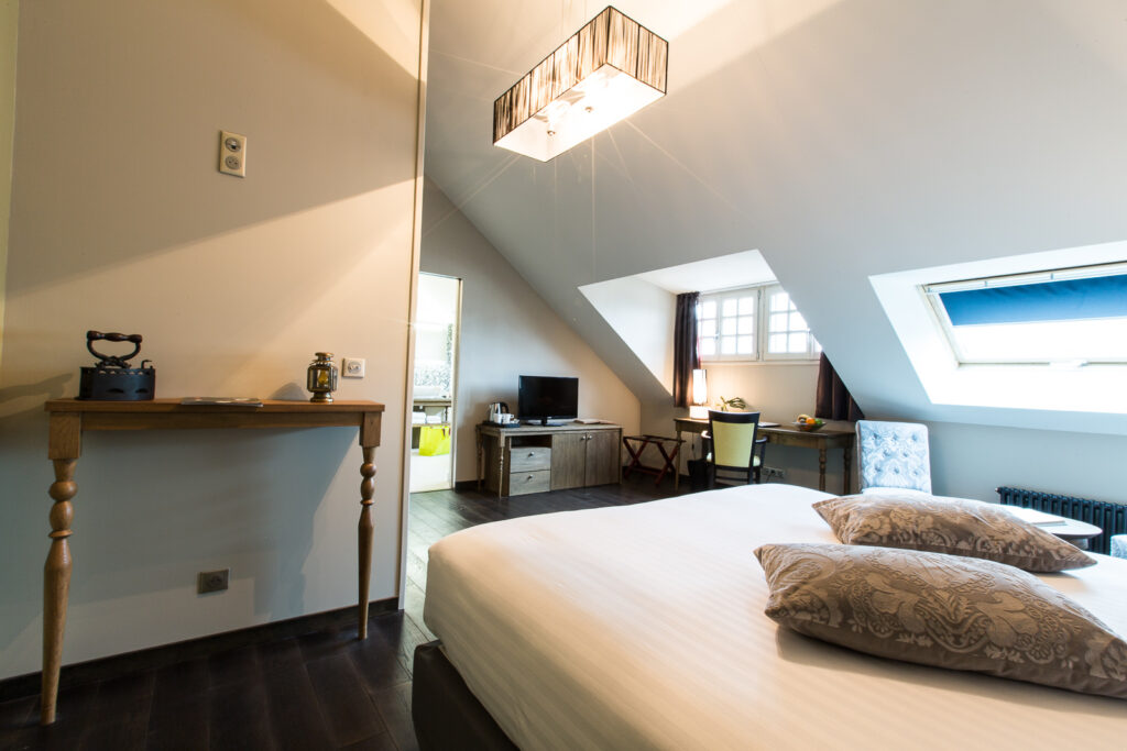 Hotel Marotte amiens chambre superieur lit