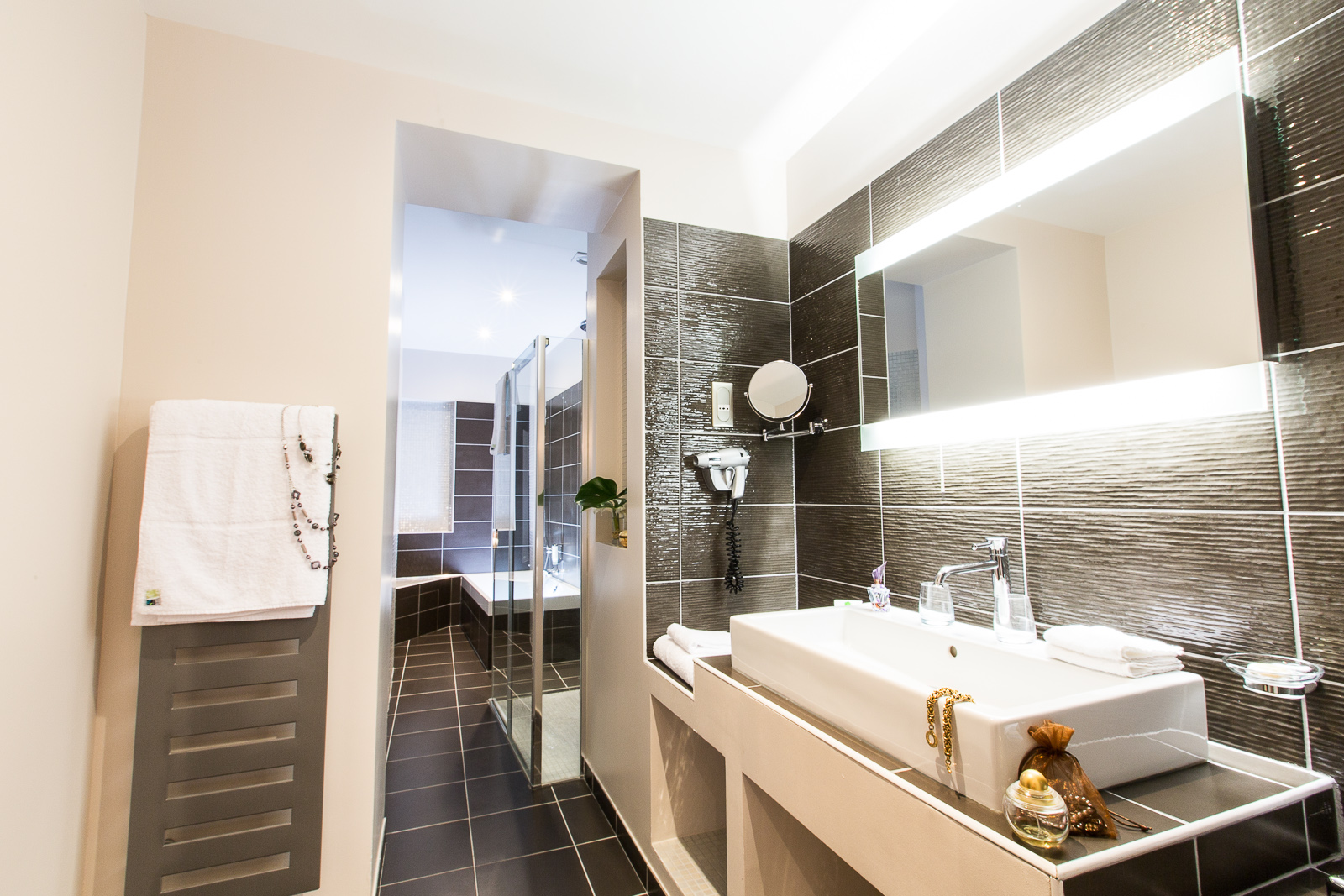 Hôtel Marotte - chambre charme salle de bain