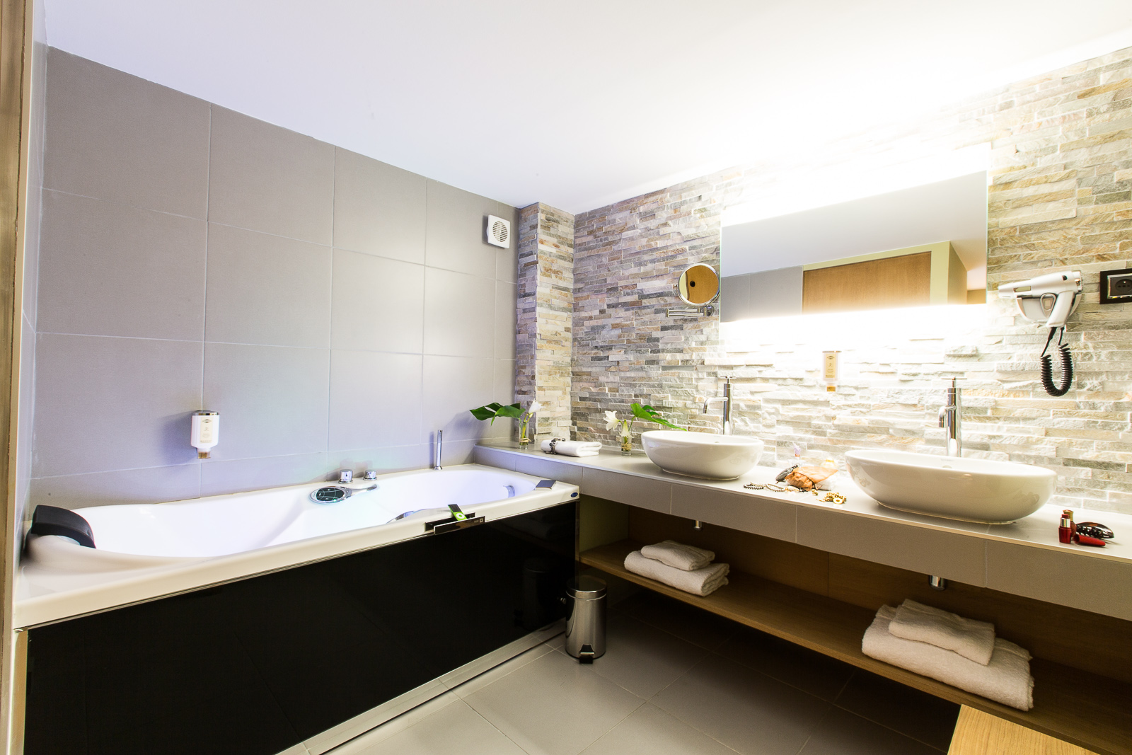 Hotel marotte suite balneo salle de bain